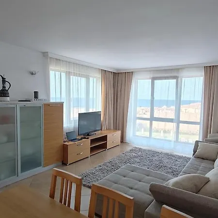 Oasis Sea&beach Deluxe Apartment *