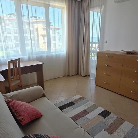 Apartment Oasis Sea&beach Deluxe Lozenets
